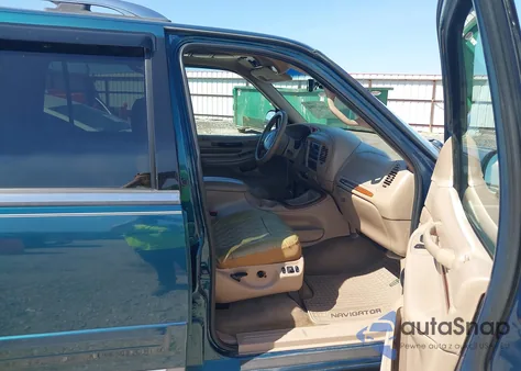 1998 Lincoln Navigator z USA, uszkodzony, nr VIN 5LMPU28L2WLJ21903